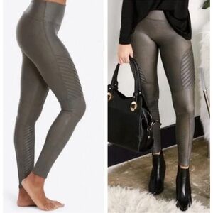 Spanx Faux Leather Moto Leggings M